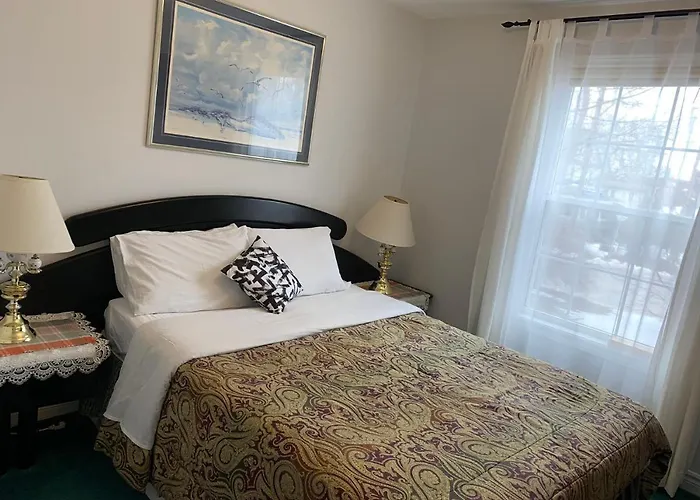 One-Bedroom King Suite
